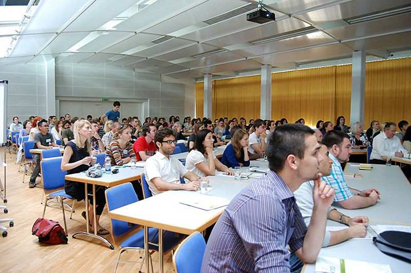 Studenții UMFST Târgu Mureș, invitați să se înscrie la Școala Internațională de Vară din Austria