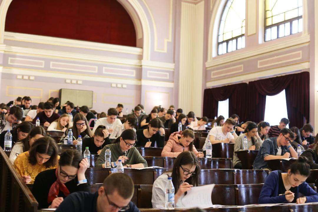 S-a dat startul înscrierilor la a doua simulare a examenului de admitere la UMFST Târgu Mureș
